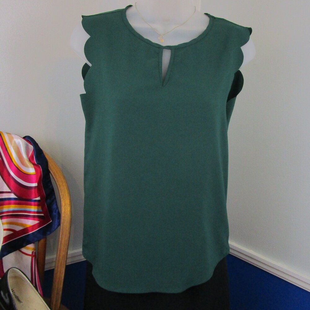 SHEIN Forest Green Scallop Edge Cap Sleeve Blouse